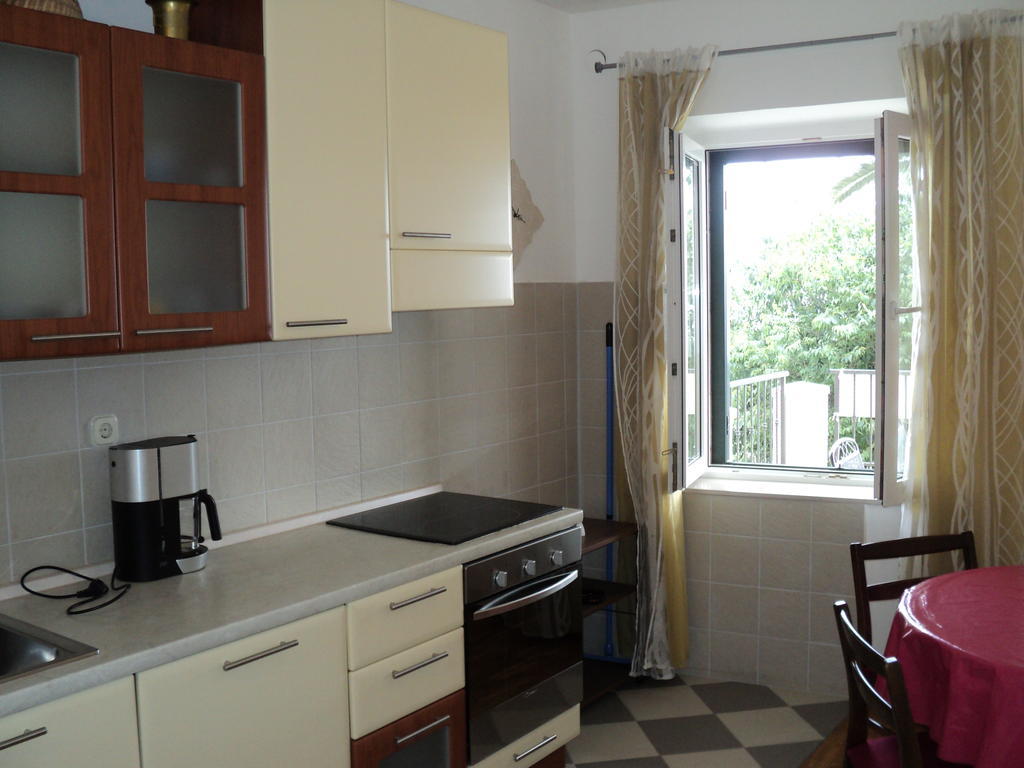 Apartments Lena Подгора Стая снимка